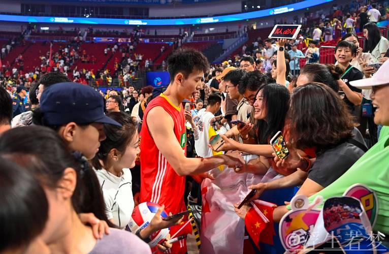 中国男排全力冲刺世联赛 中国男排全力冲刺世联赛