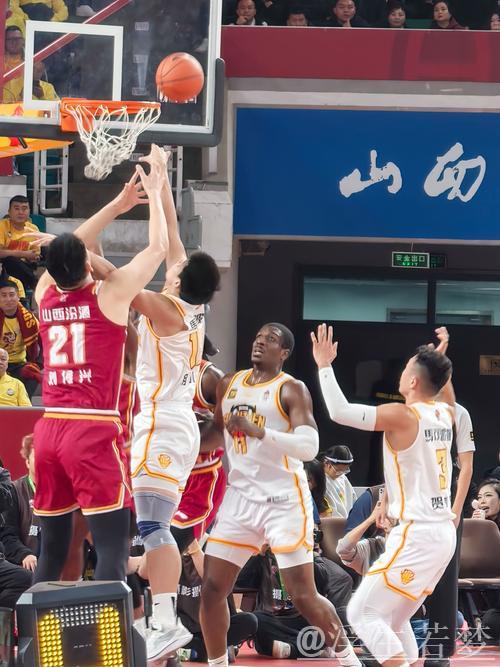 山西男篮背水一战力拼北京男篮
